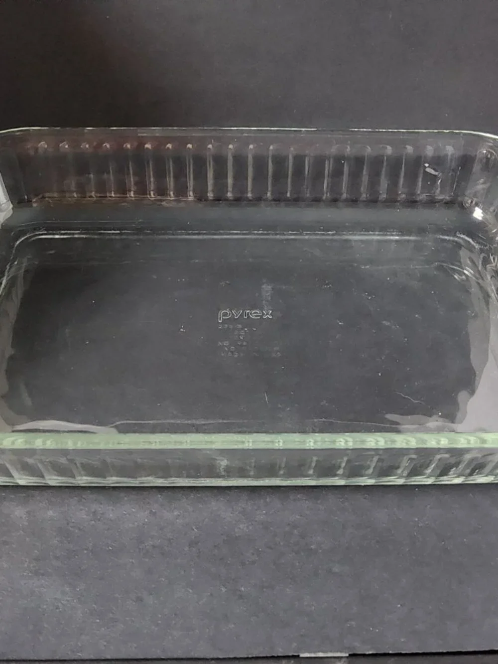 Vintage Pyrex 3qt Clear 13